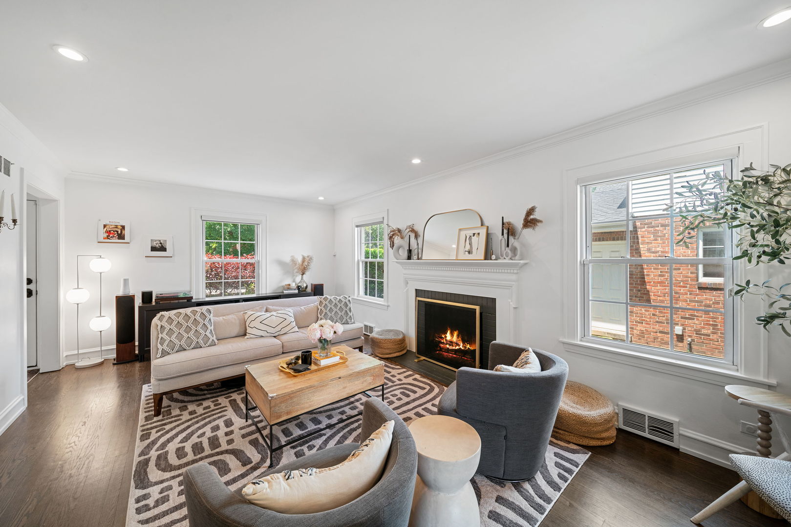 3941 Linden Avenue, Western Springs, IL