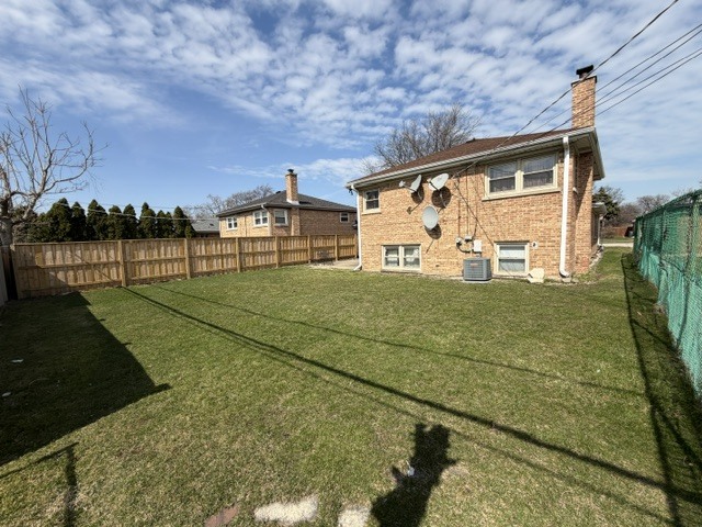 5737 W Warren Street, Morton Grove, IL