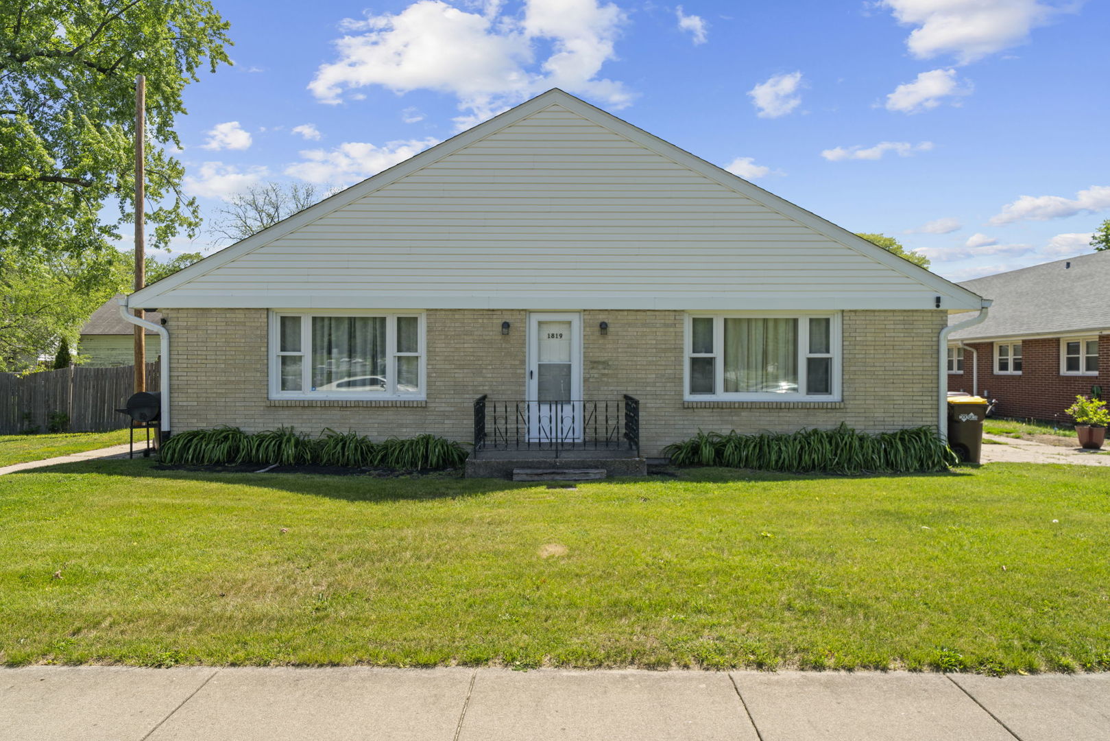 1819 Logan Street, Rockford, IL