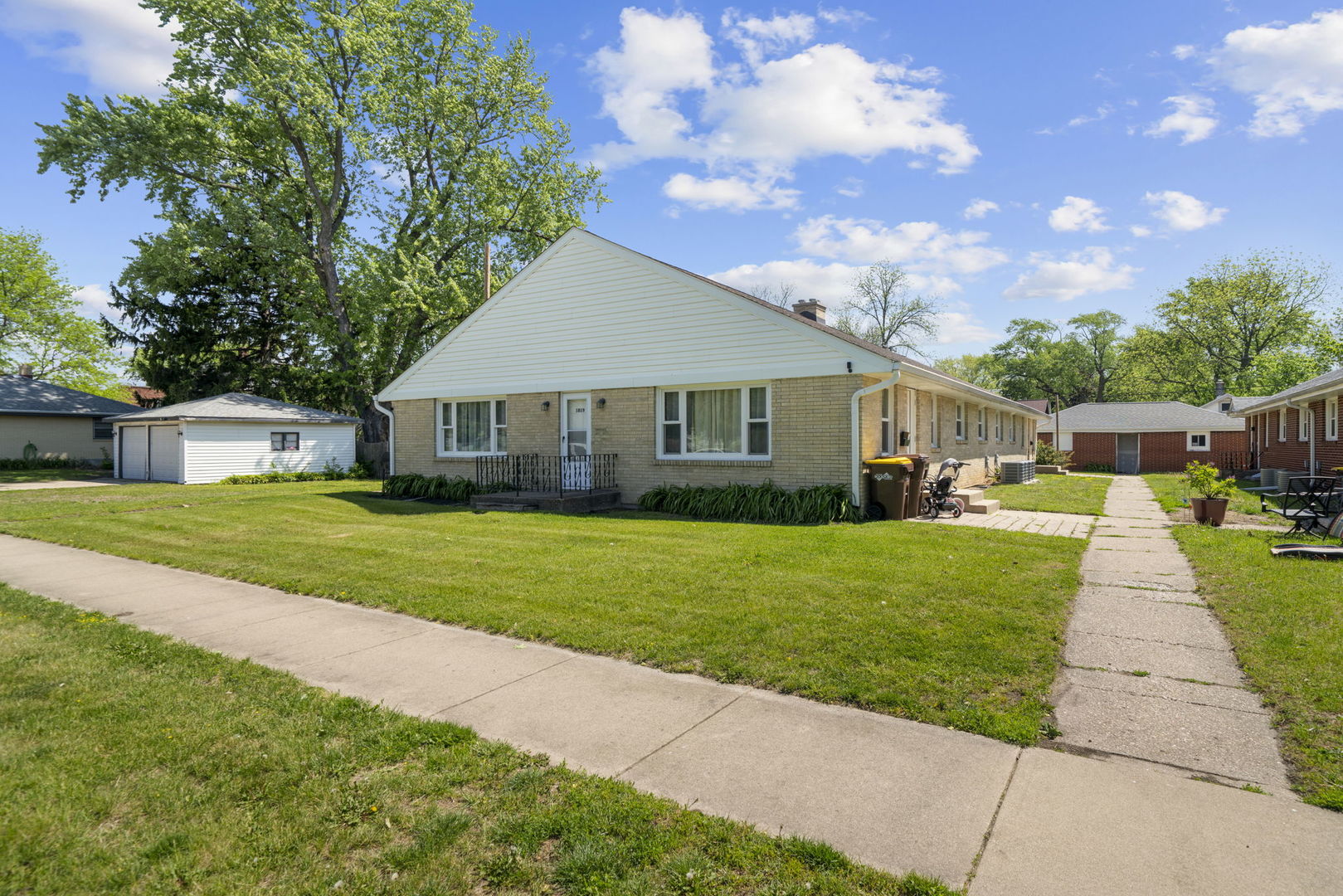 1819 Logan Street, Rockford, IL
