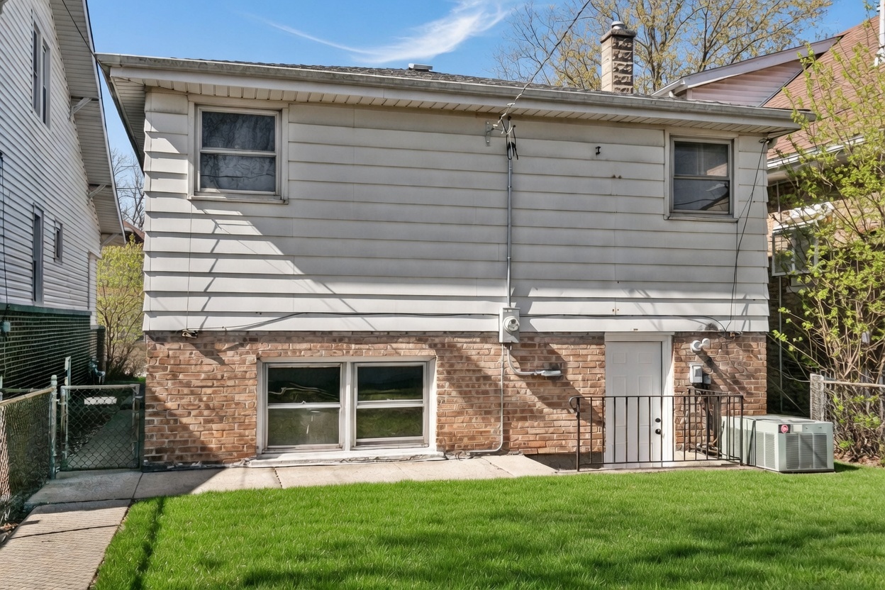 5445 S 73rd Avenue, Summit, IL