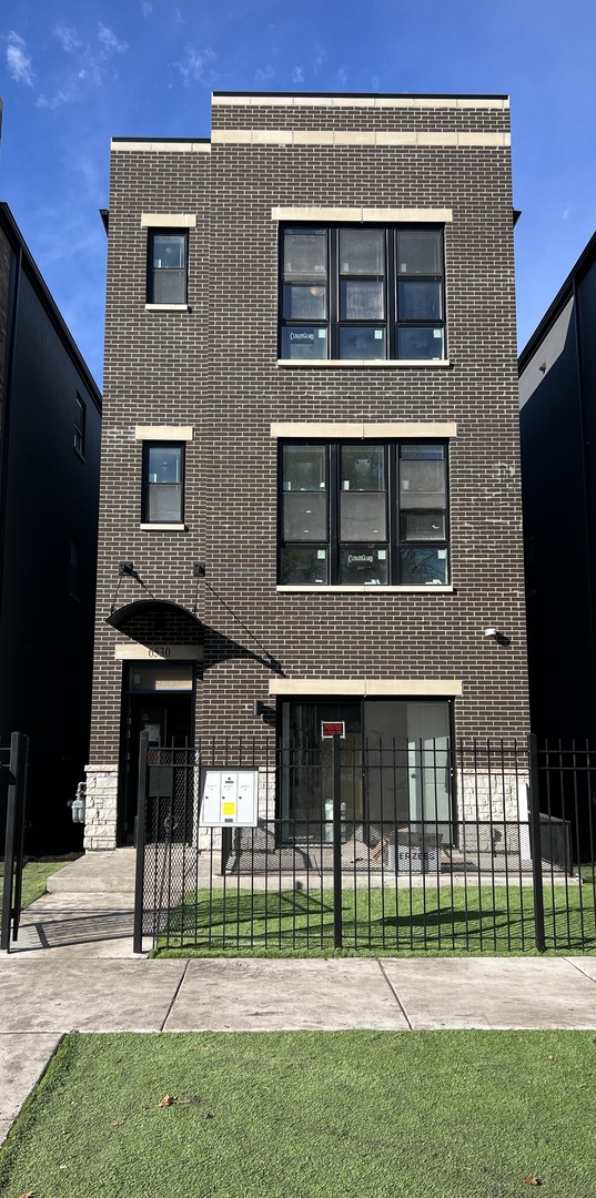 6530 S Maryland Avenue #3, Chicago, IL