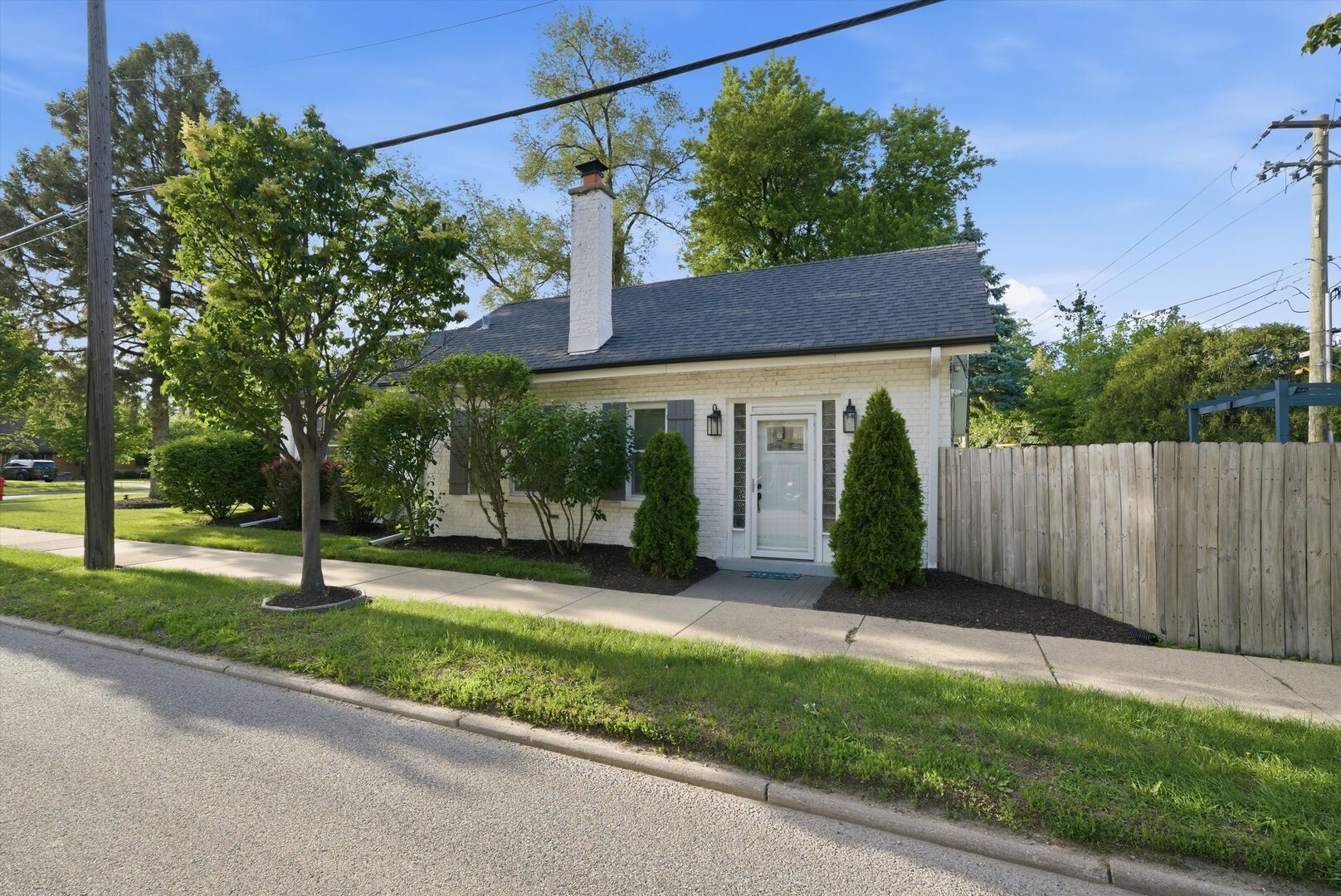 201 DOVER Avenue, La Grange, IL