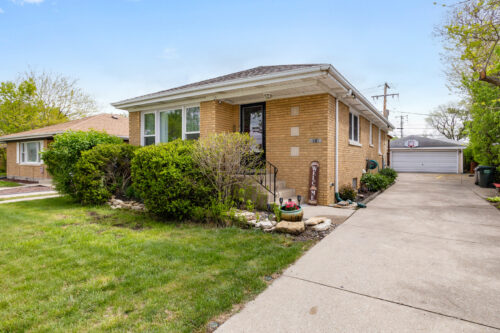 2711 Maple Avenue, Brookfield, IL