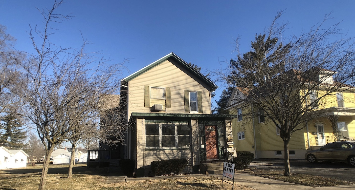 412 E Main Street, Hoopeston, IL