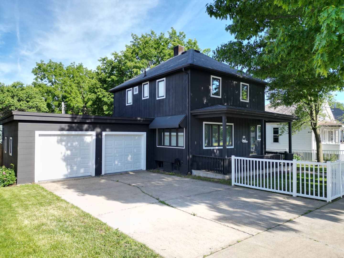 309 N Market Street, Hoopeston, IL