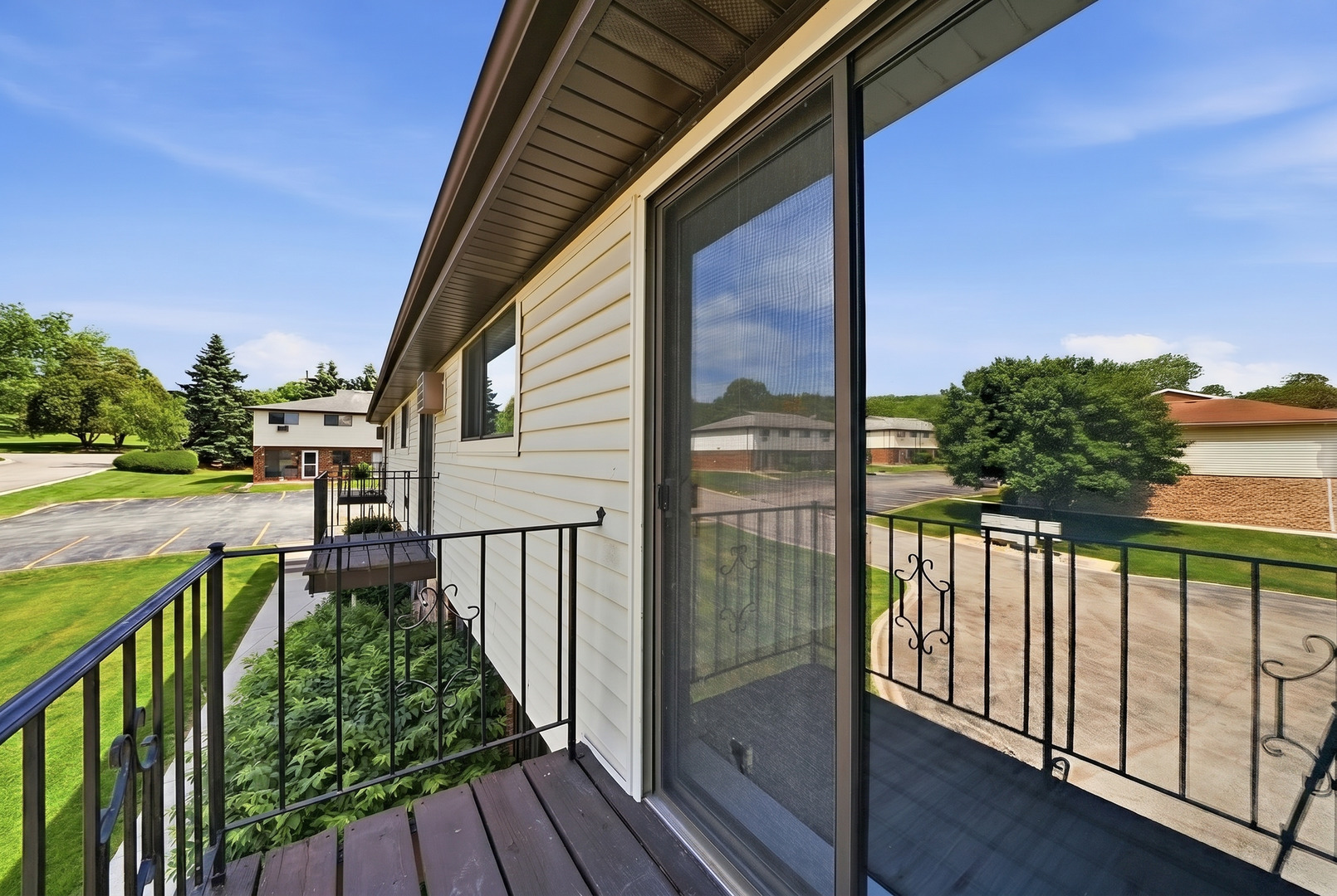 125 Willows Edge Court #C, Willow Springs, IL