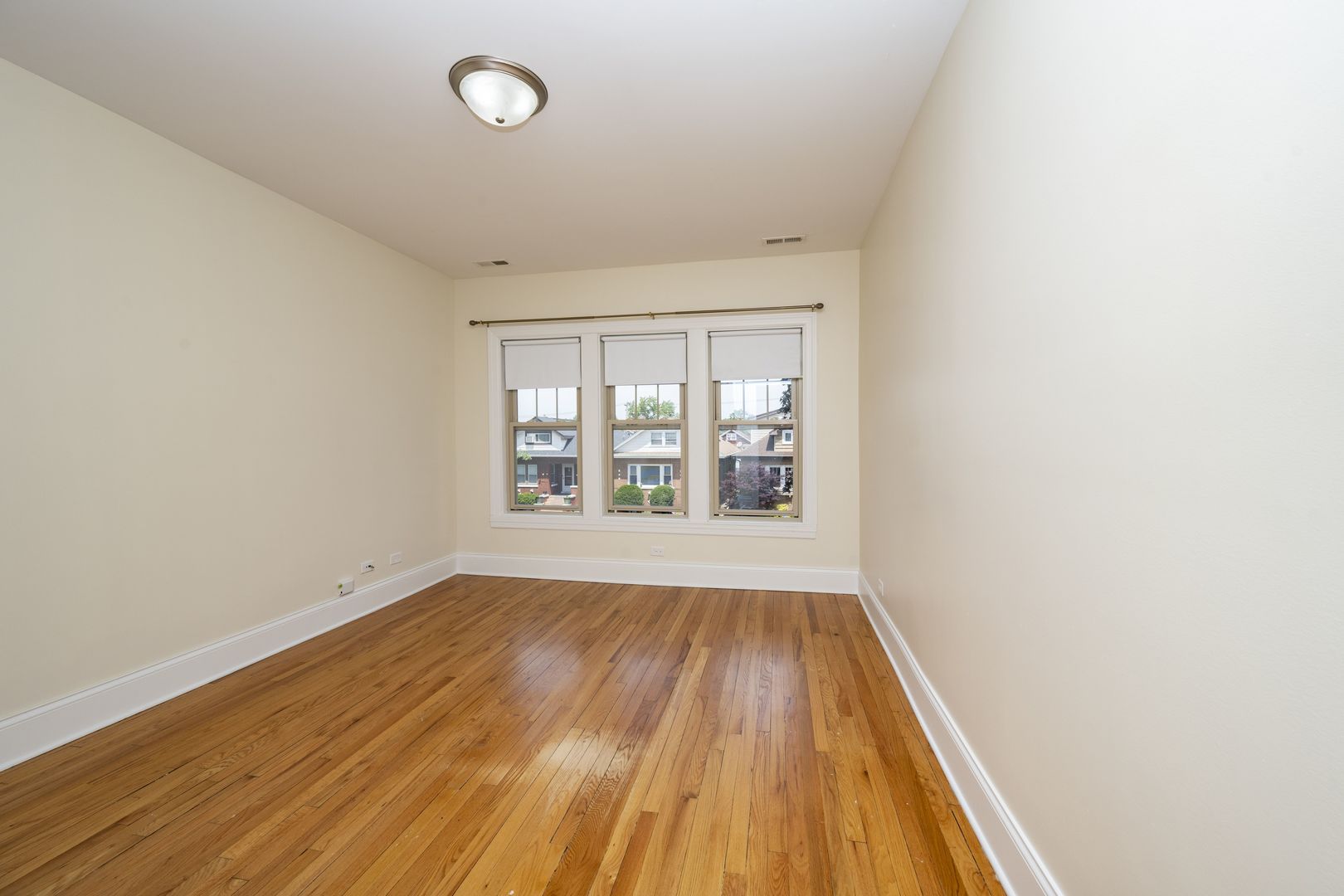 5505 W School Street #1D, Chicago, IL