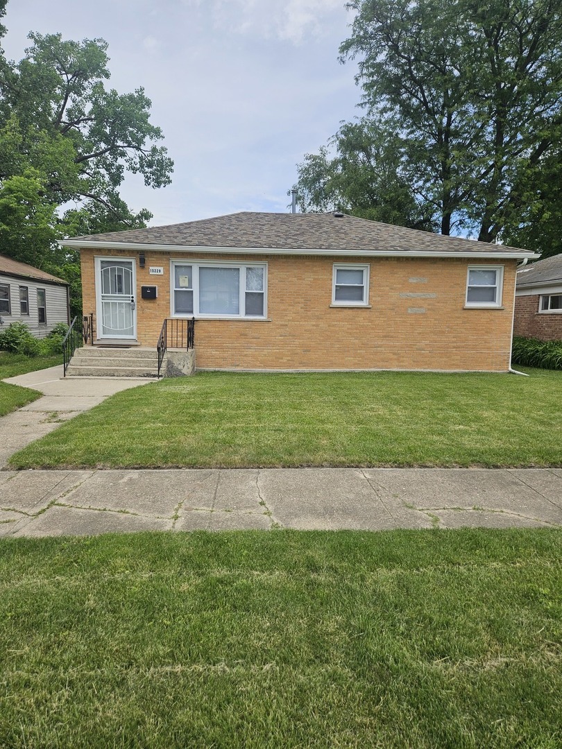 15229 HONORE Avenue, Harvey, IL