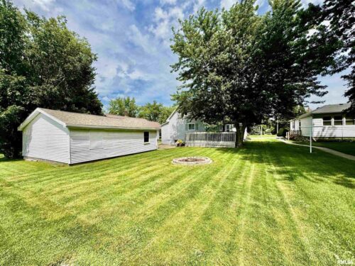 1215 13TH Street, Viola, IL
