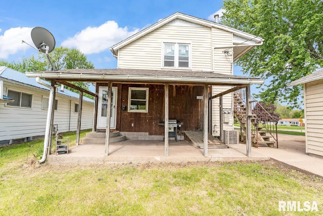 2823 N 3RD Street, Clinton, IA