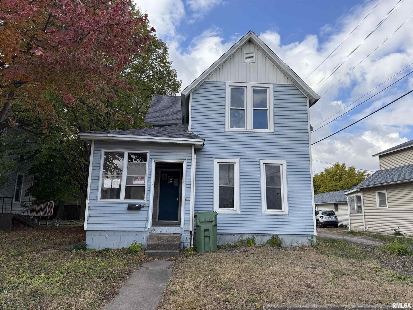 2104 PERSHING Boulevard, Clinton, IA