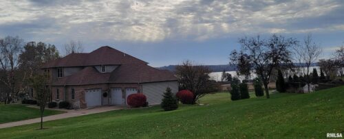 28055 238TH Street, LeClaire, IA