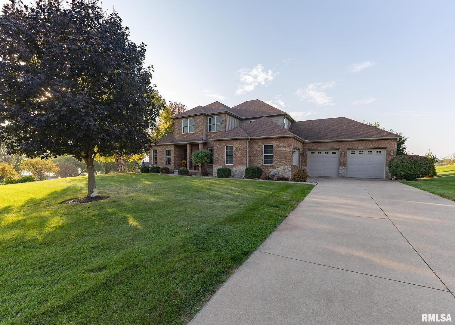 28055 238TH Street, LeClaire, IA