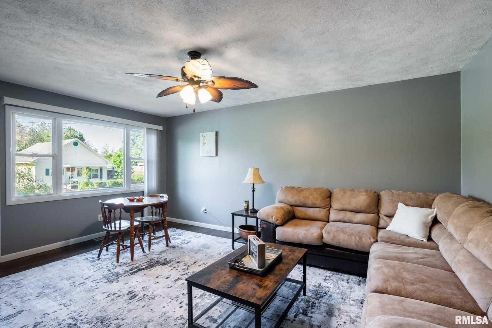 806 S JACKSON Street, WestFrank, IL