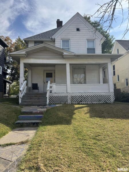 715 IOWA Street, Davenport, IA