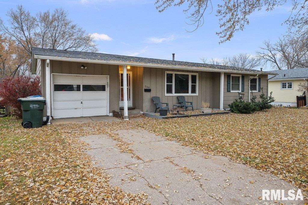 238 COLONY Drive, Davenport, IA