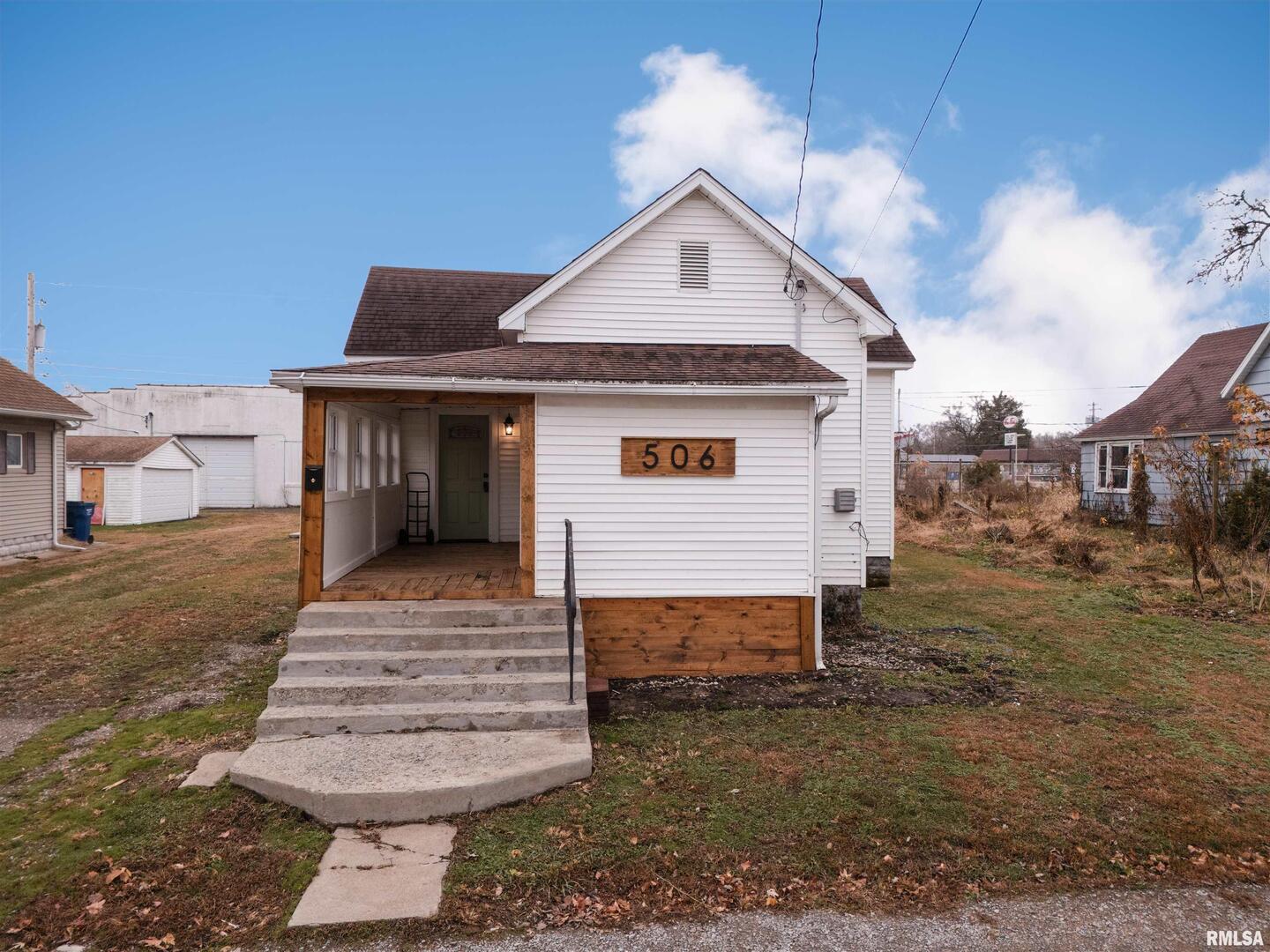 506 W POPLAR Street, WestFrank, IL