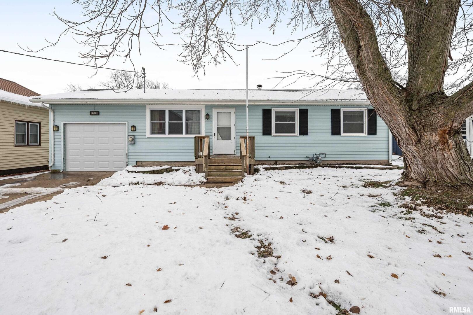 617 6TH Street, Camanche, IA