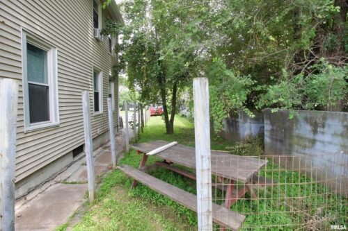 428 7TH Street, Moline, IL
