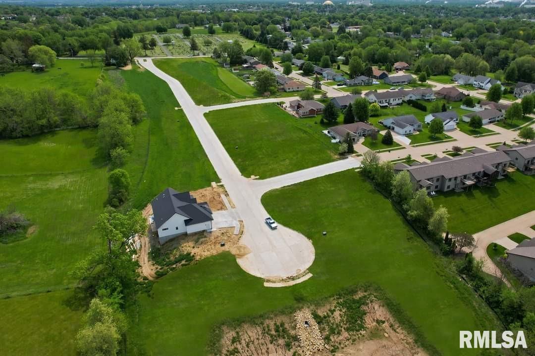 1818 Zara, Clinton, IA
