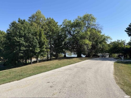 17 CREST VIEW Drive, Sherrard, IL