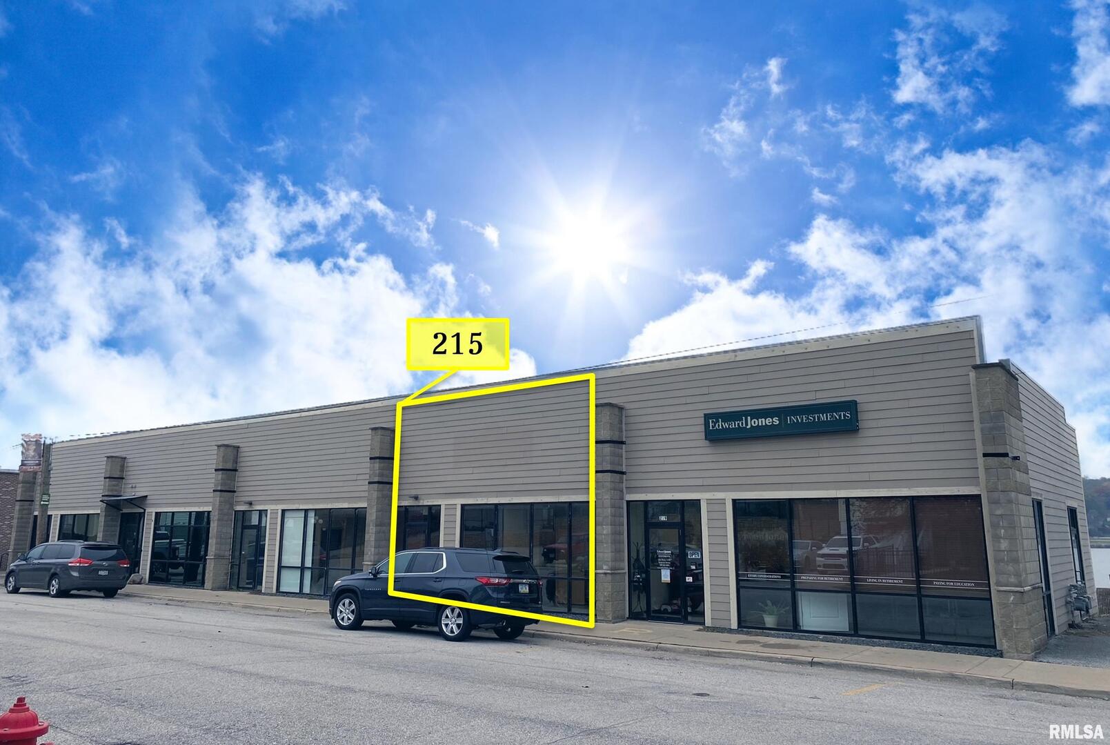 215 N MAIN Street, Port Byron, IL