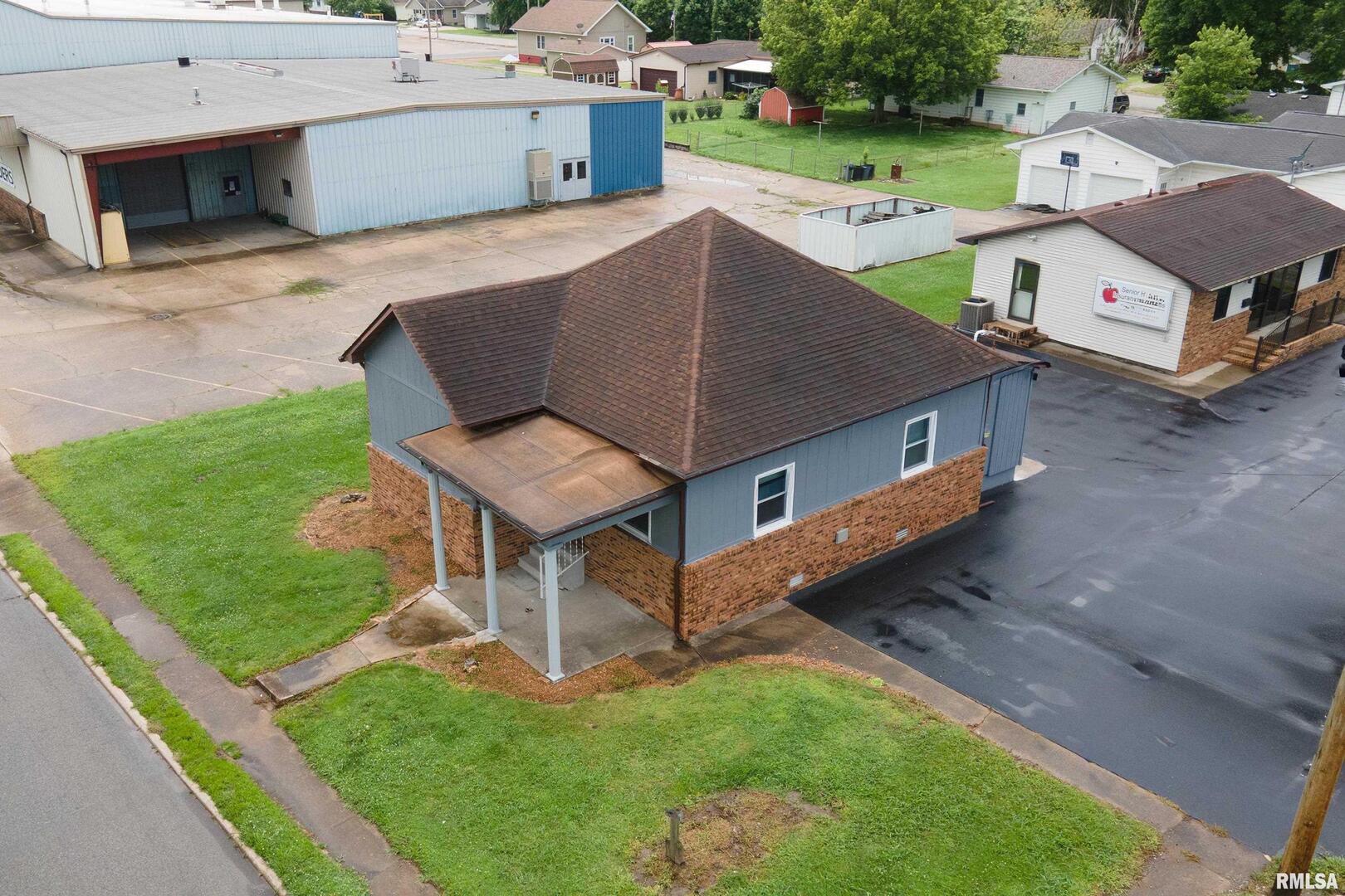 1020 N COURT Street, Marion, IL