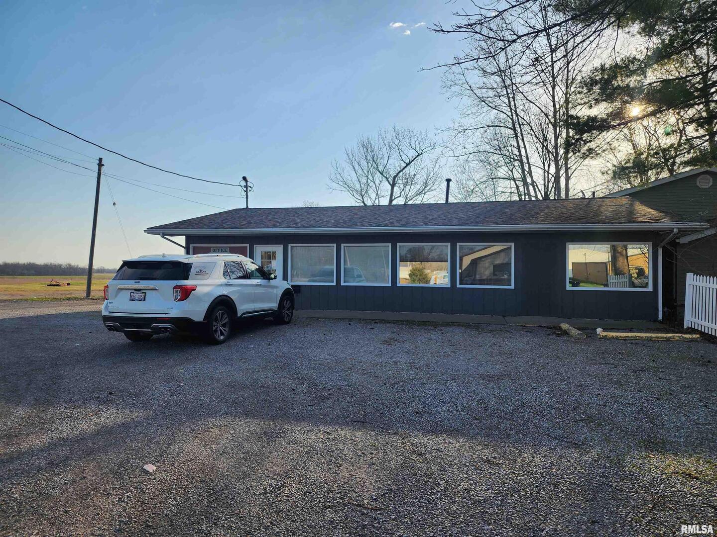 1014 N MAIN Street, Harrisburg, IL
