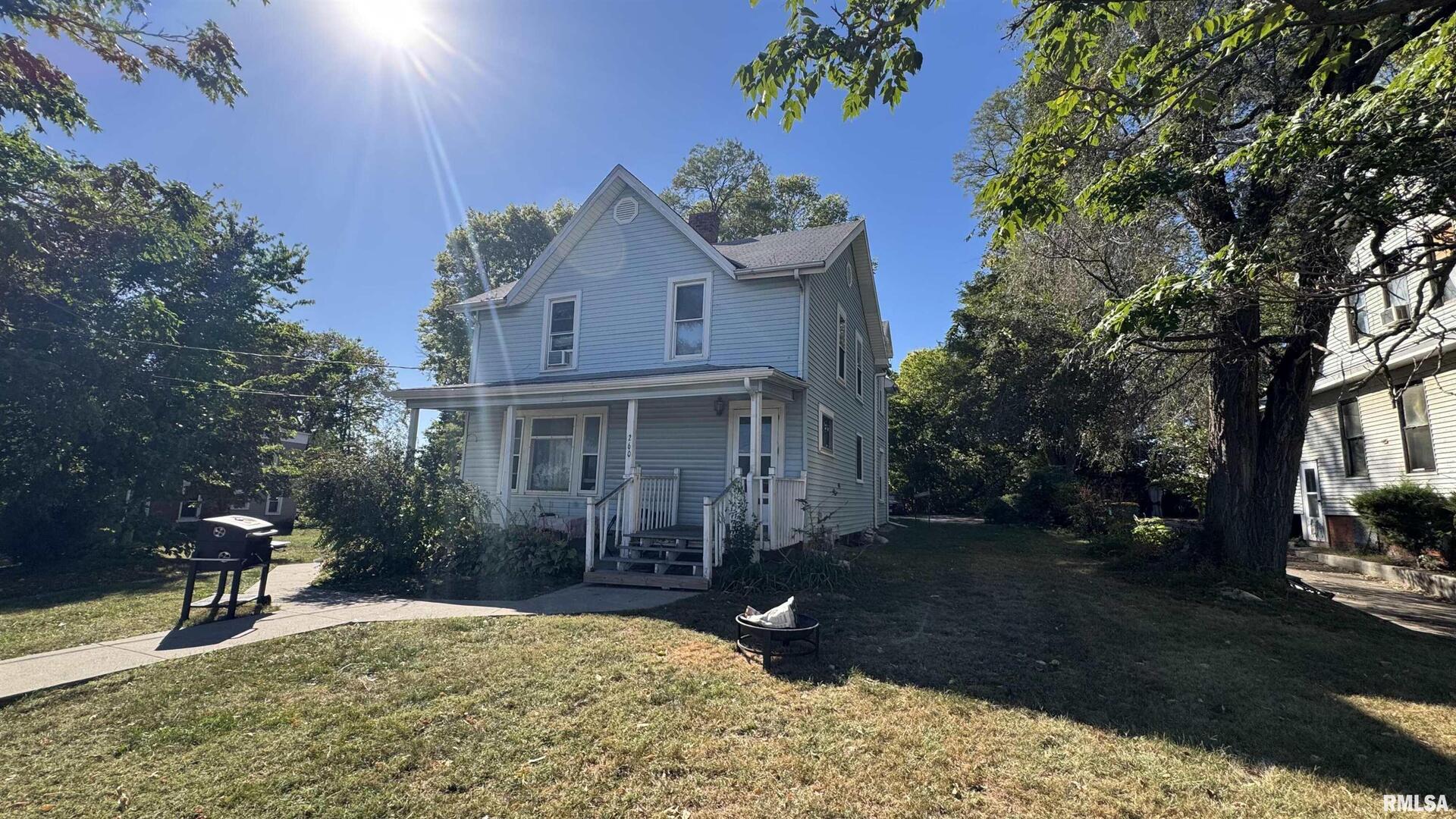 260 N BROAD Street, Galesburg, IL