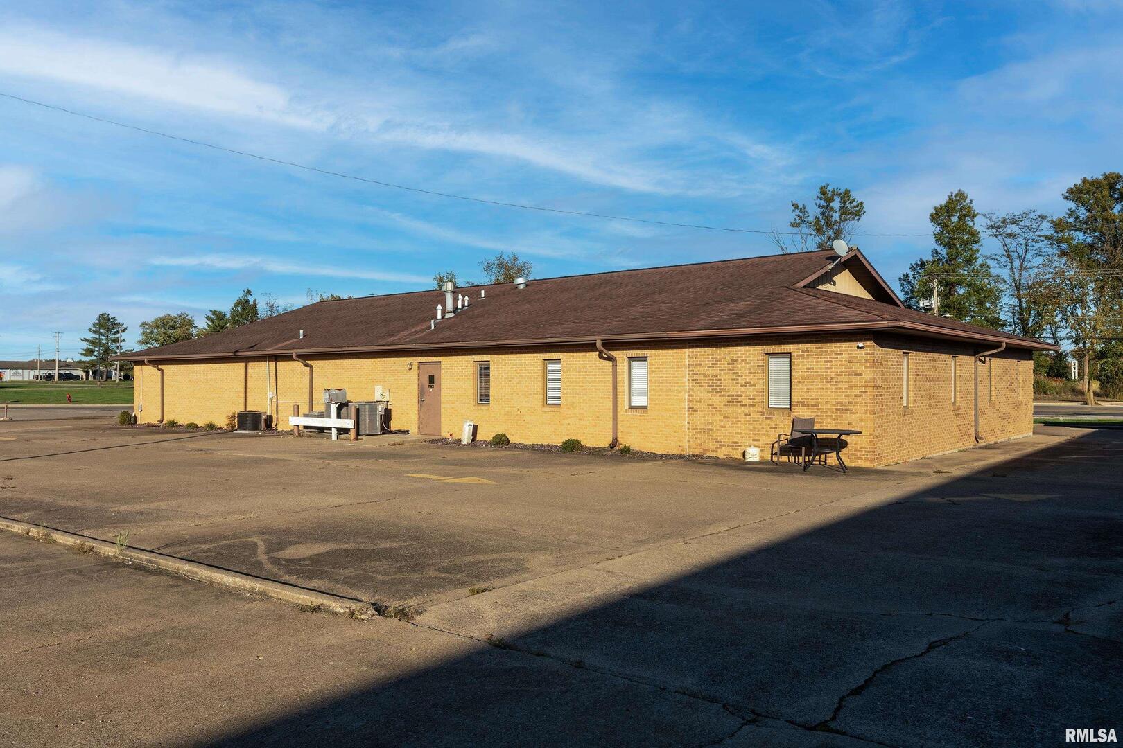 712 N Carbon St Street, Marion, IL