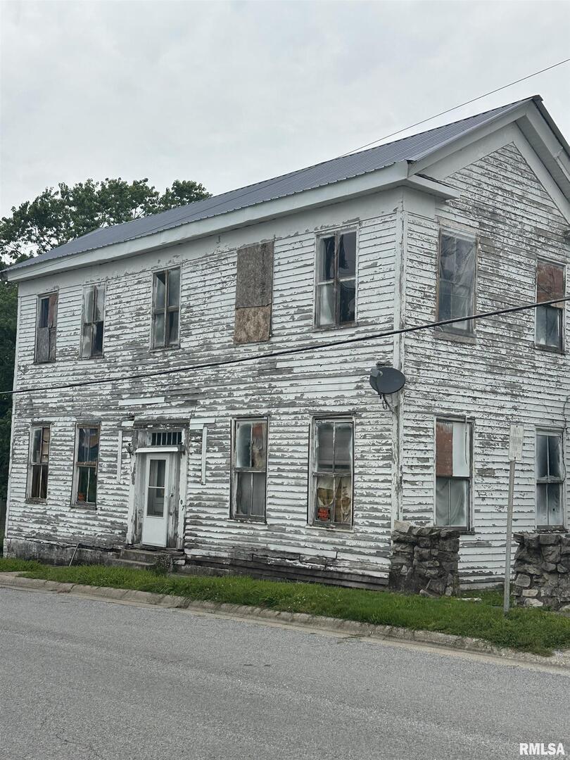 107 N MARKET Street, Jonesboro, IL