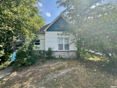 212 W Sylvia Avenue, Christopher, IL