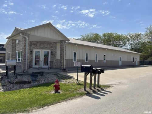 512 1ST Avenue #3, Colona, IL