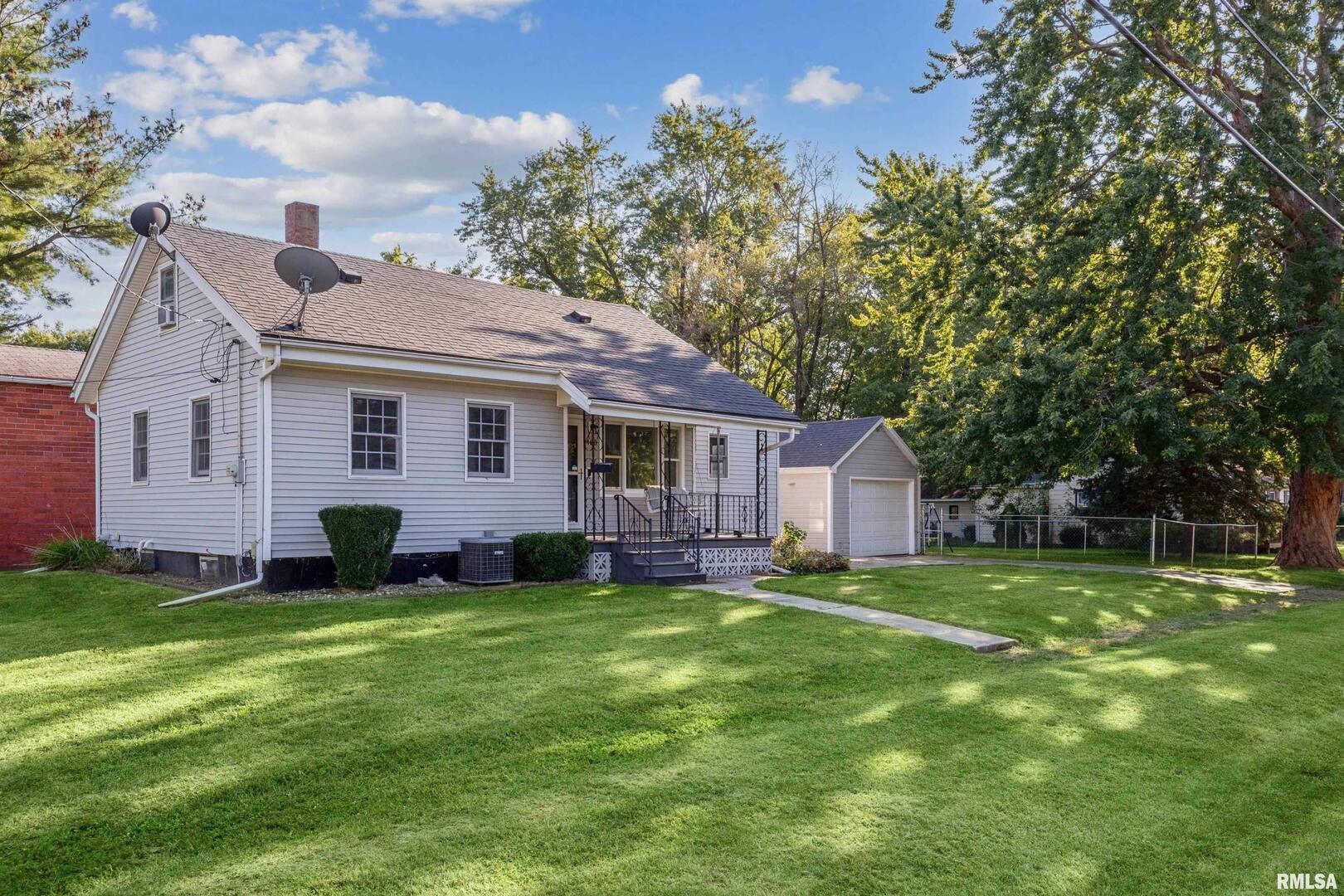 460 W KNOX Street, Galesburg, IL