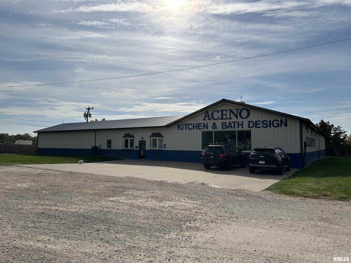 7475 STATE Street, Bettendorf, IA