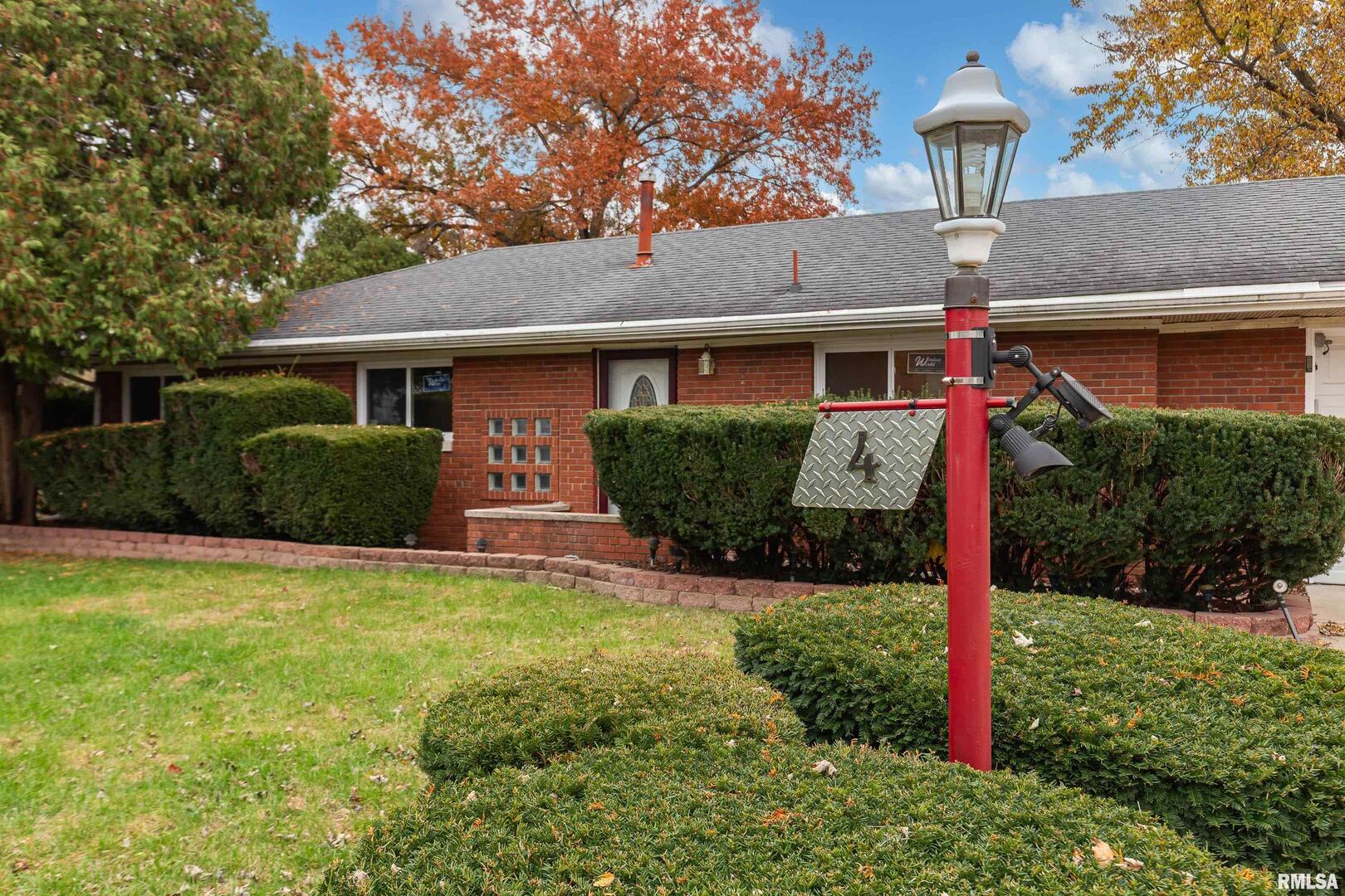 4 MAPLE Court, Colona, IL
