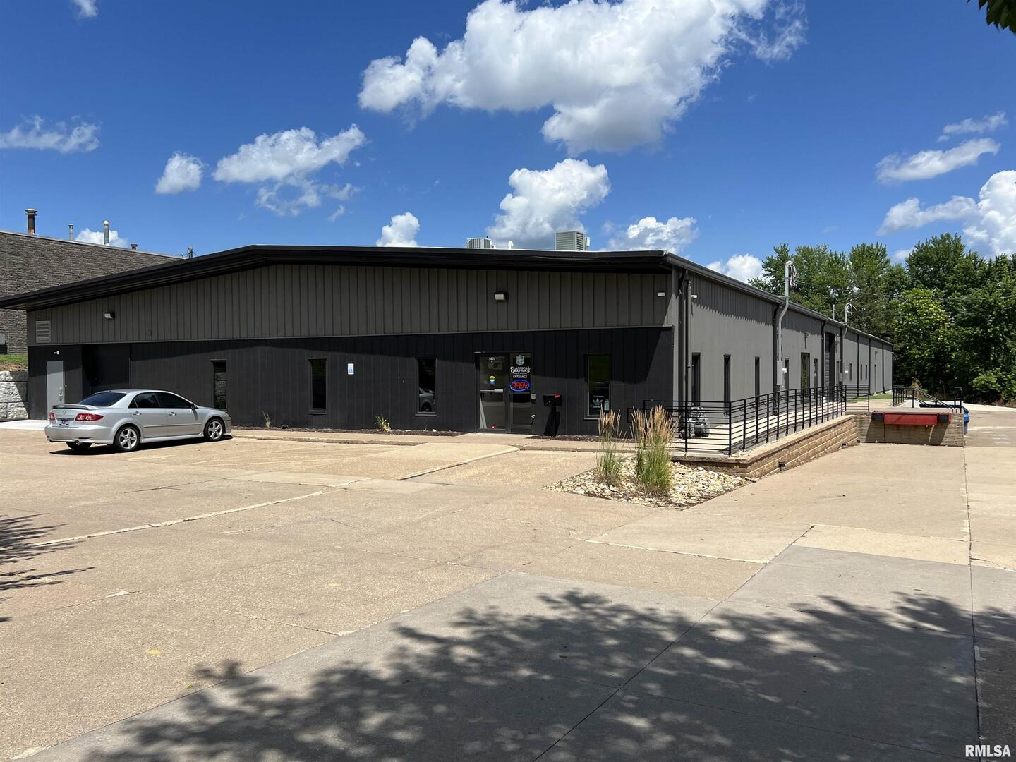 3805 MISSISSIPPI Avenue #1,2,3, Davenport, IA