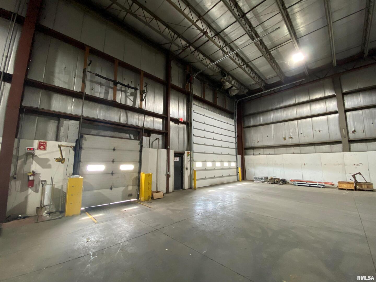 1040 W 11TH Street, Milan, IL
