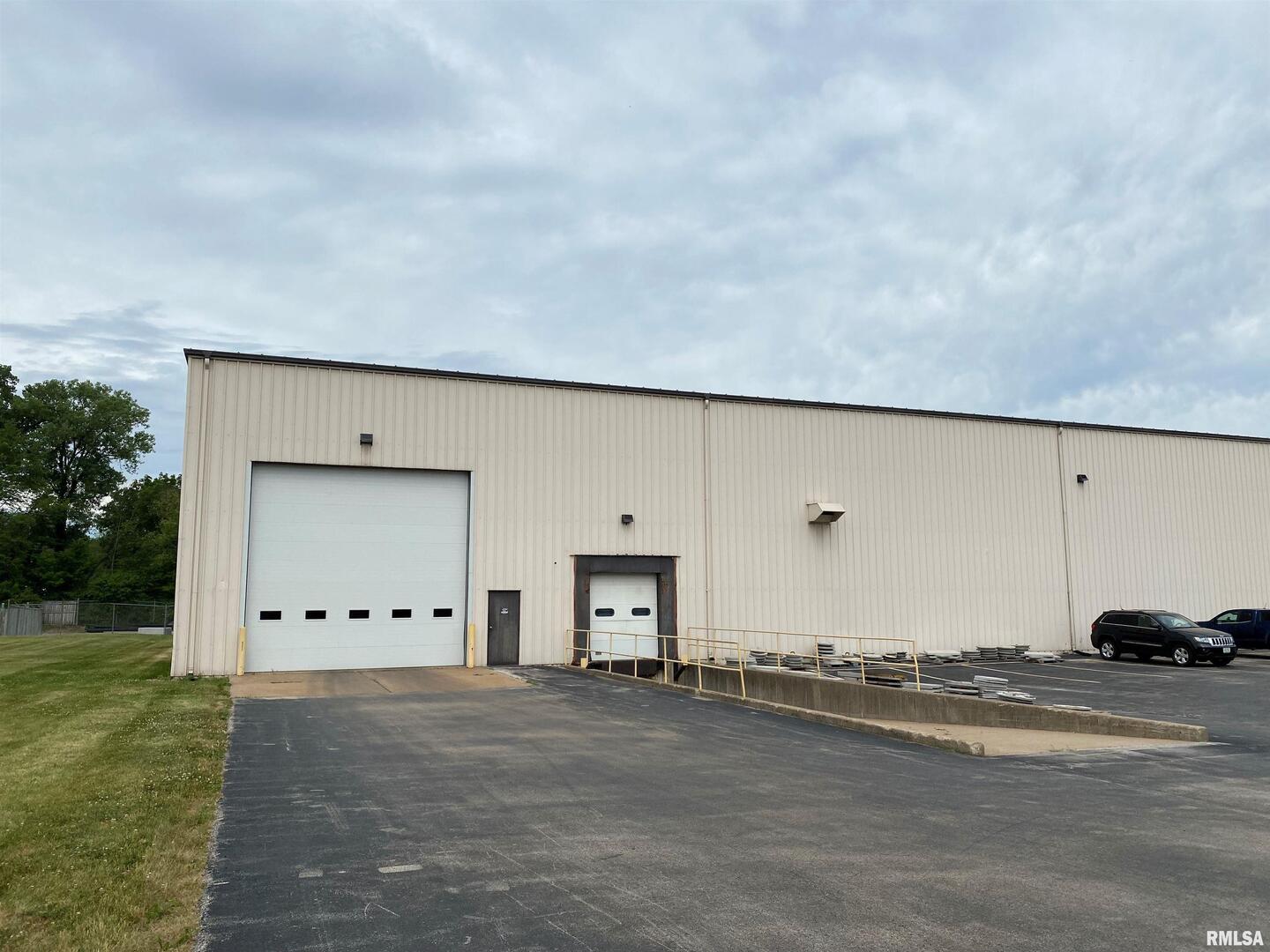 1040 W 11TH Street, Milan, IL