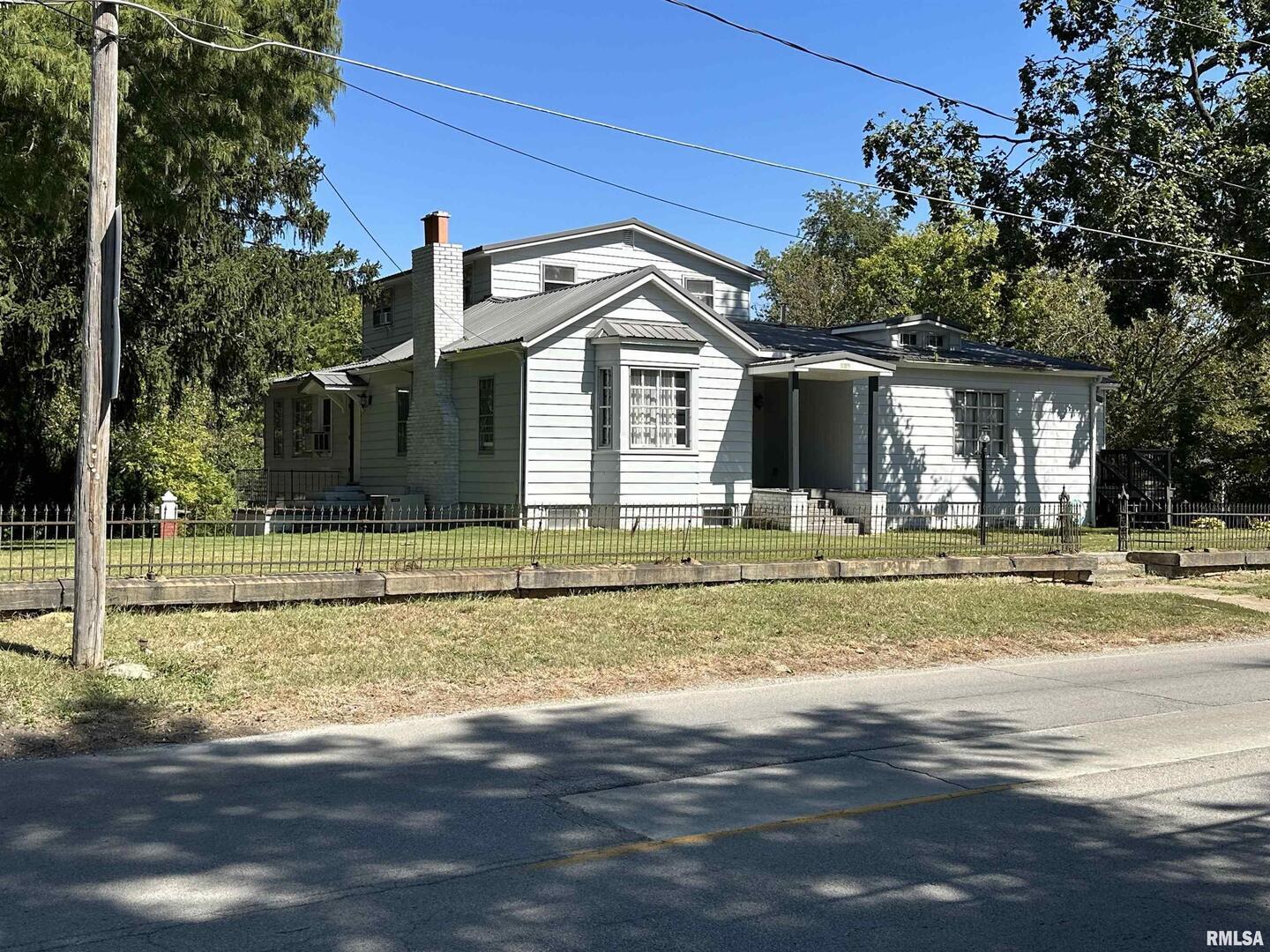 407 W WATER Street, Pinckneyville, IL