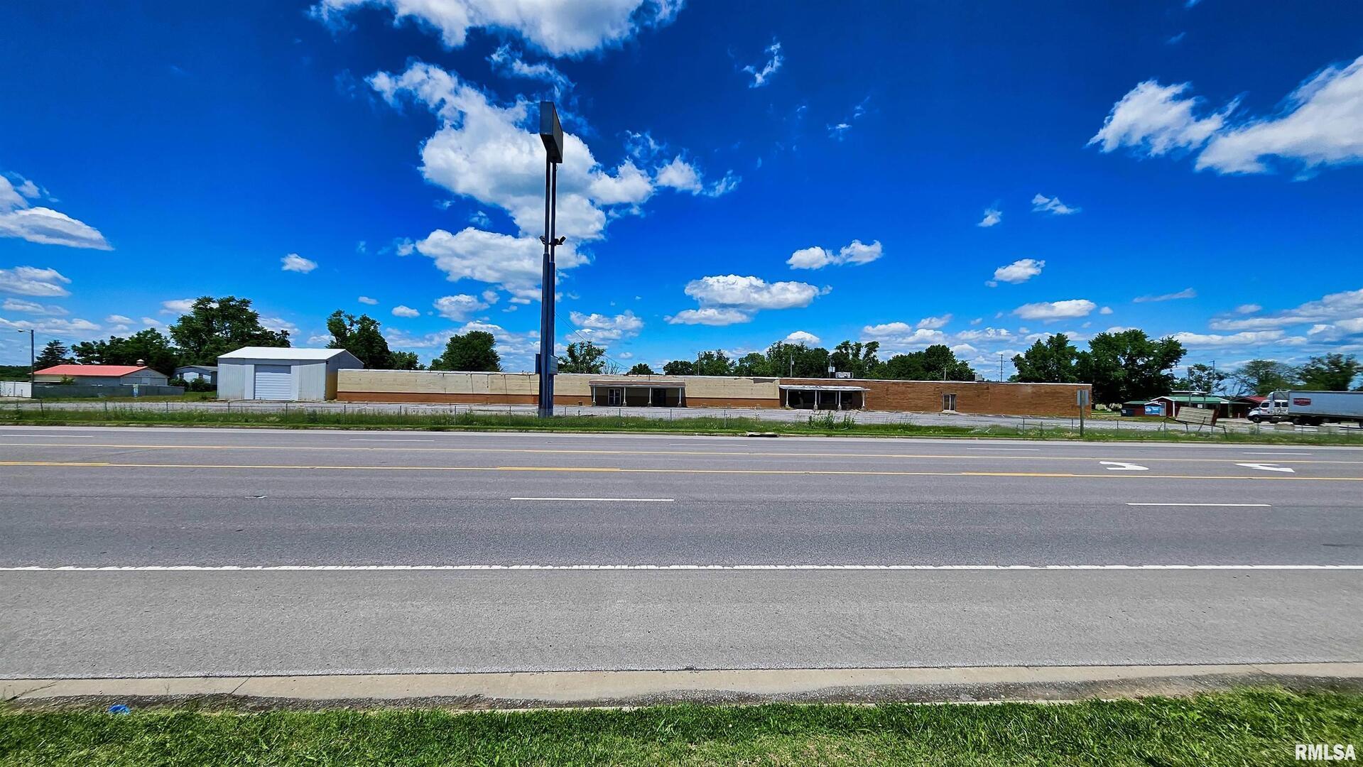 536 State Highway 146 Highway, McClure, IL