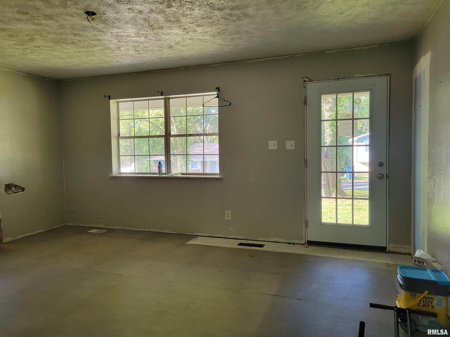 121 YOUNG Avenue, Anna, IL