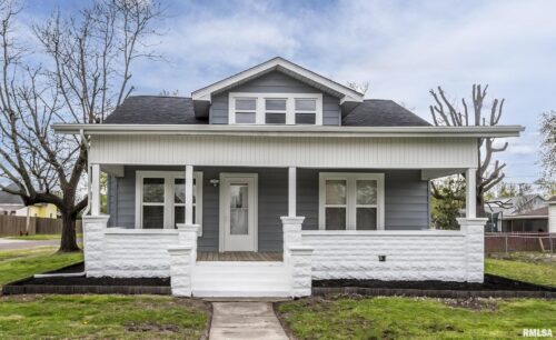 810 E MAIN Street, WestFrank, IL
