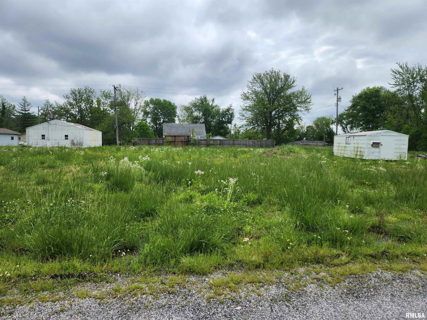 64 S 2ND Street, Ashley, IL