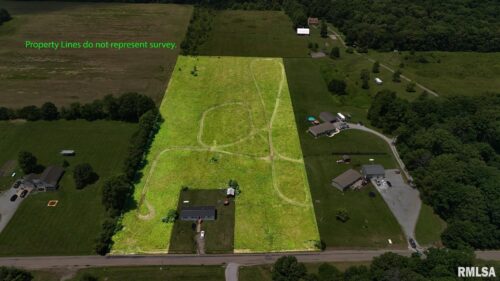 199 Hanging Rock Road, Flora, IL