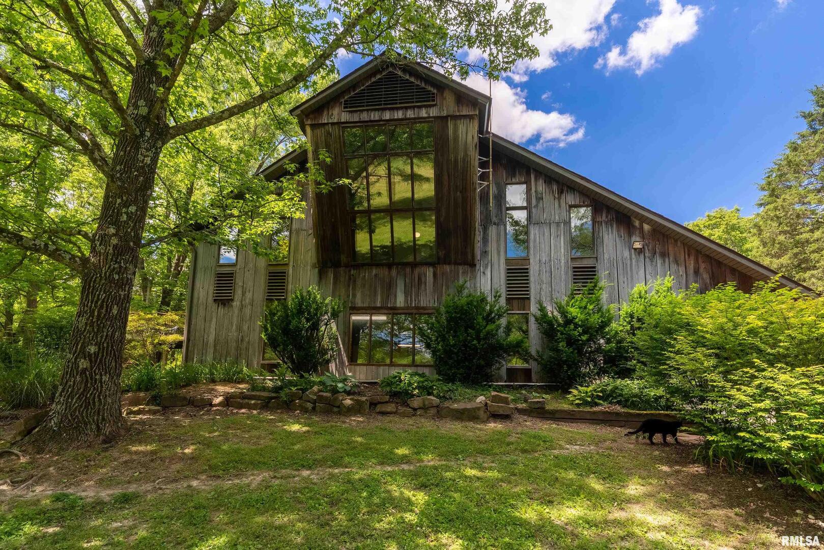 310 CROSS CREEK Drive, Cobden, IL