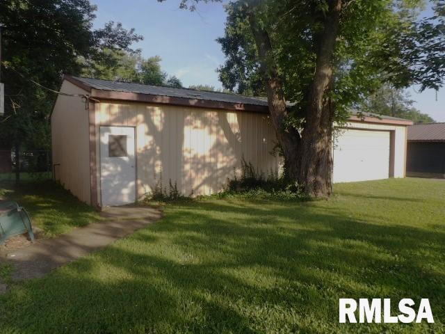 1509 E 4TH Street, WestFrank, IL