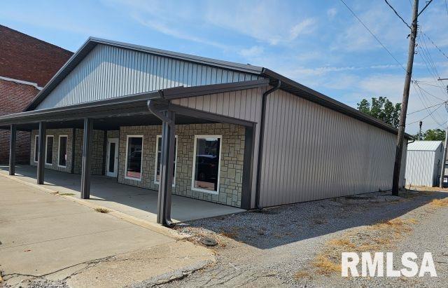 105 E MAIN Street, Ridgway, IL