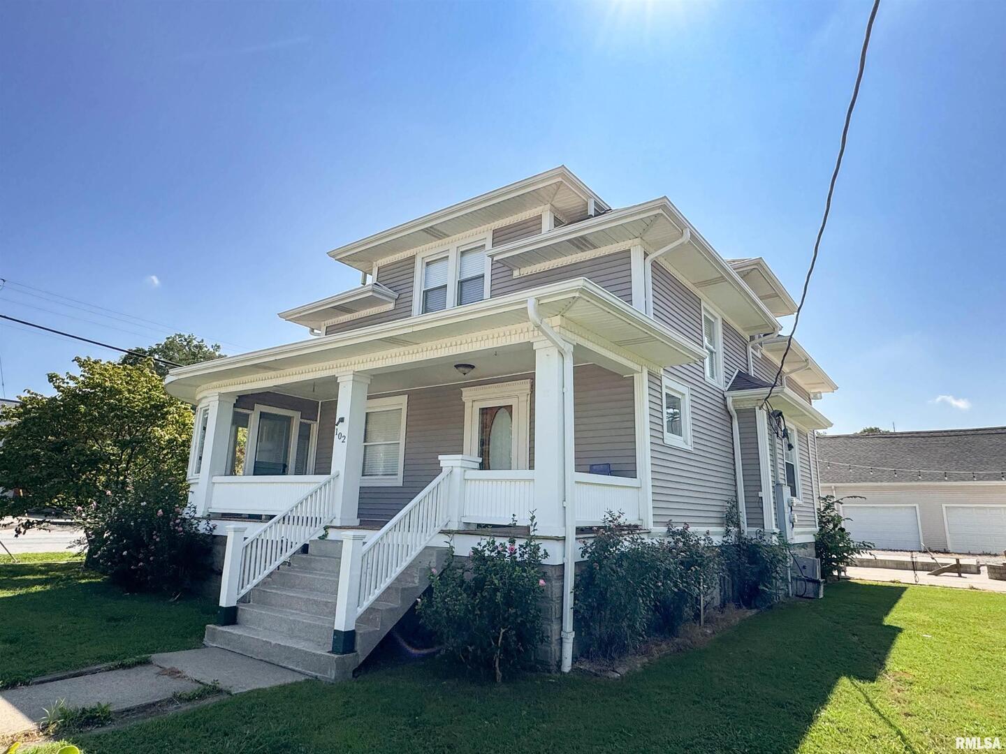 102 SE FRONT Street, Dongola, IL